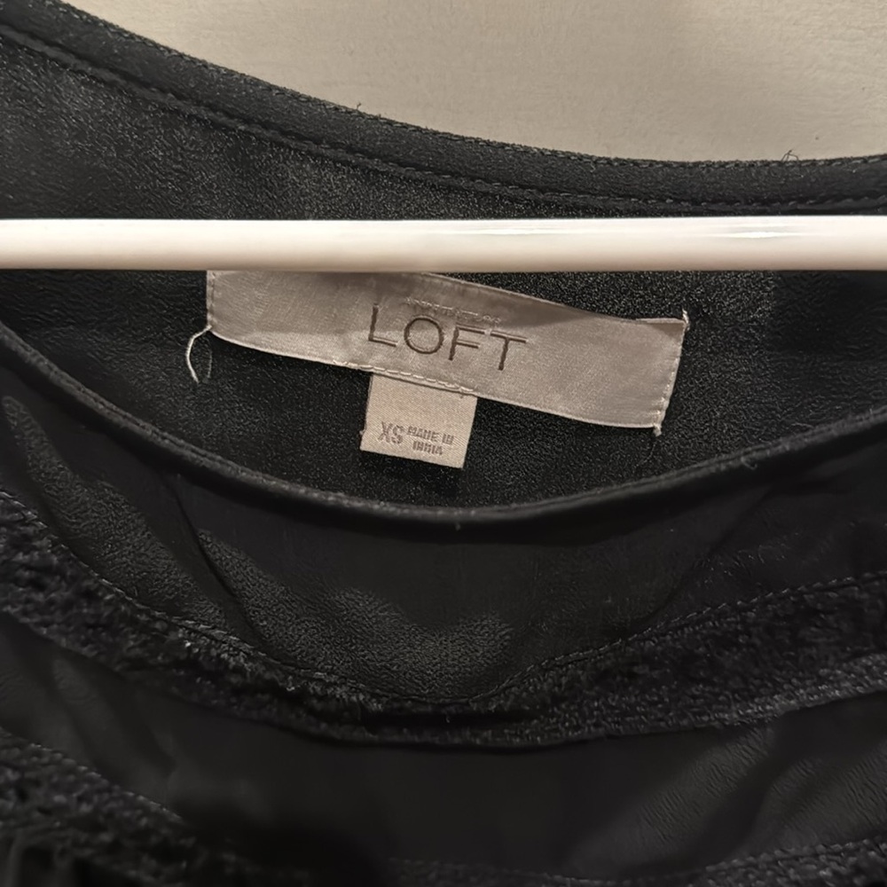 LOFT top - Picture 2 of 3